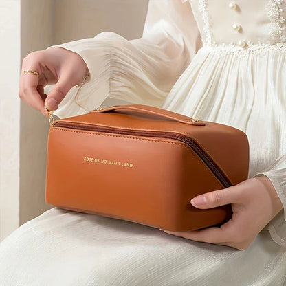 Essential MAKEUP BAG - (Buy 1 Get 1 Free) 😍.f